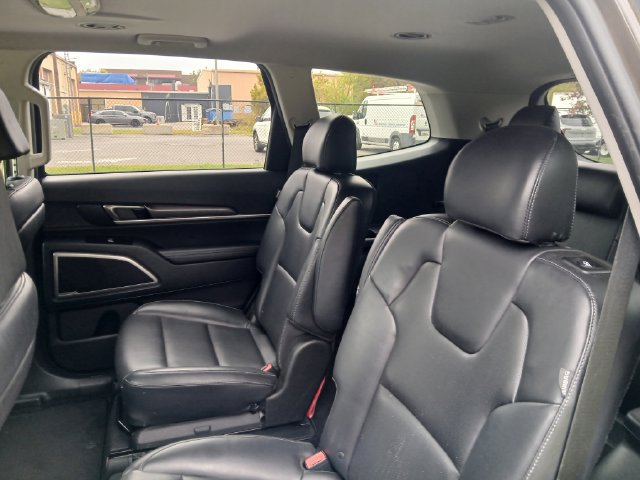 Certified 2024 Kia Telluride S w/ S Sunroof Package FWD image 40