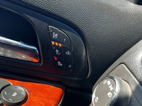 Used 2012 Chevrolet Avalanche LTZ AWD/4WD image 18