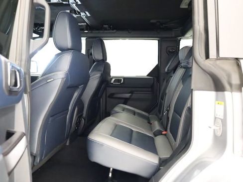 Used 2024 Ford Bronco Outer Banks AWD/4WD image 29