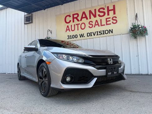 Used 2018 Honda Civic EX image 1