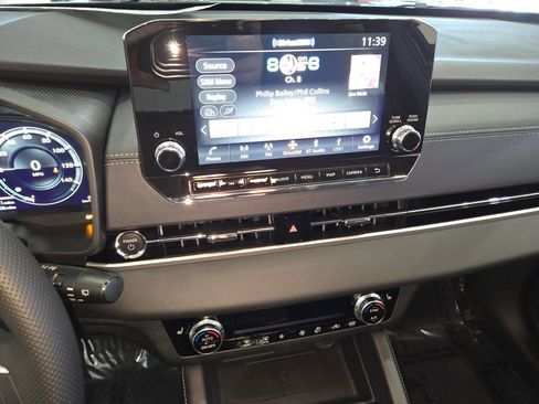 New 2026 Nissan Rogue SL AWD/4WD image 11