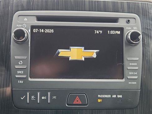 Used 2017 Chevrolet Traverse LT FWD image 13