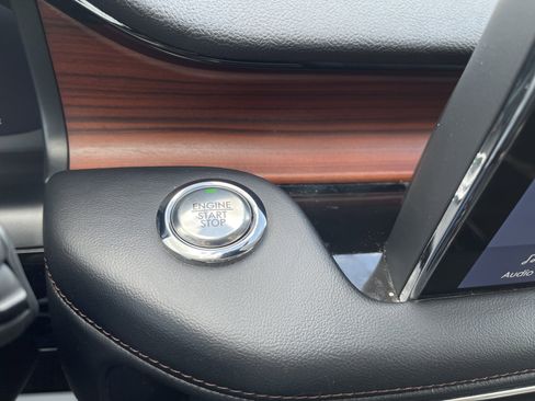 Used 2024 Lincoln Aviator Reserve w/ Equipment Group 201A image 23