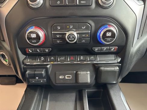 Used 2020 GMC Sierra 1500 SLT w/ SLT Premium Package image 28