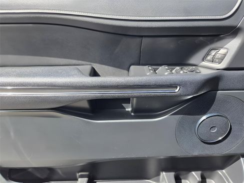 Used 2022 Ford Expedition Max XLT RWD image 21
