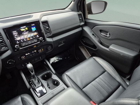 Certified 2022 Nissan Frontier PRO-4X w/ Pro-4X Premium Package AWD/4WD image 15