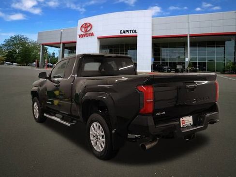 Certified 2025 Toyota Tacoma SR5 image 4