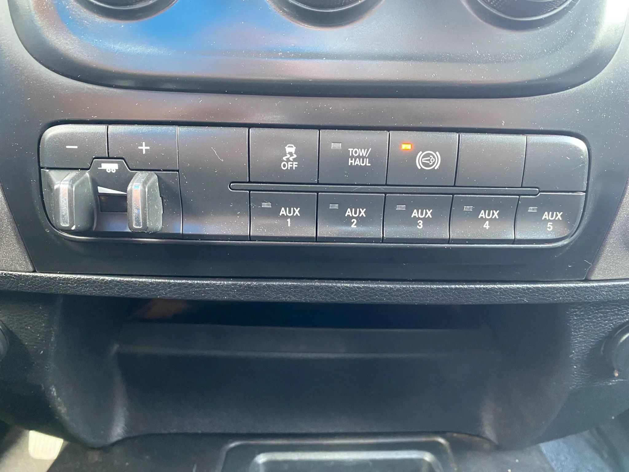 Used 2017 RAM 4500 Tradesman AWD/4WD image 15