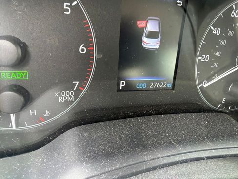 Used 2025 Toyota Corolla LE FWD image 10