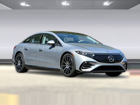 Certified 2022 Mercedes-Benz EQS 580 4MATIC Sedan image 6