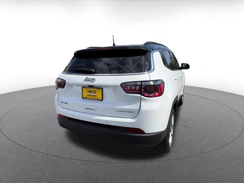 Used 2025 Jeep Compass Limited AWD/4WD image 15