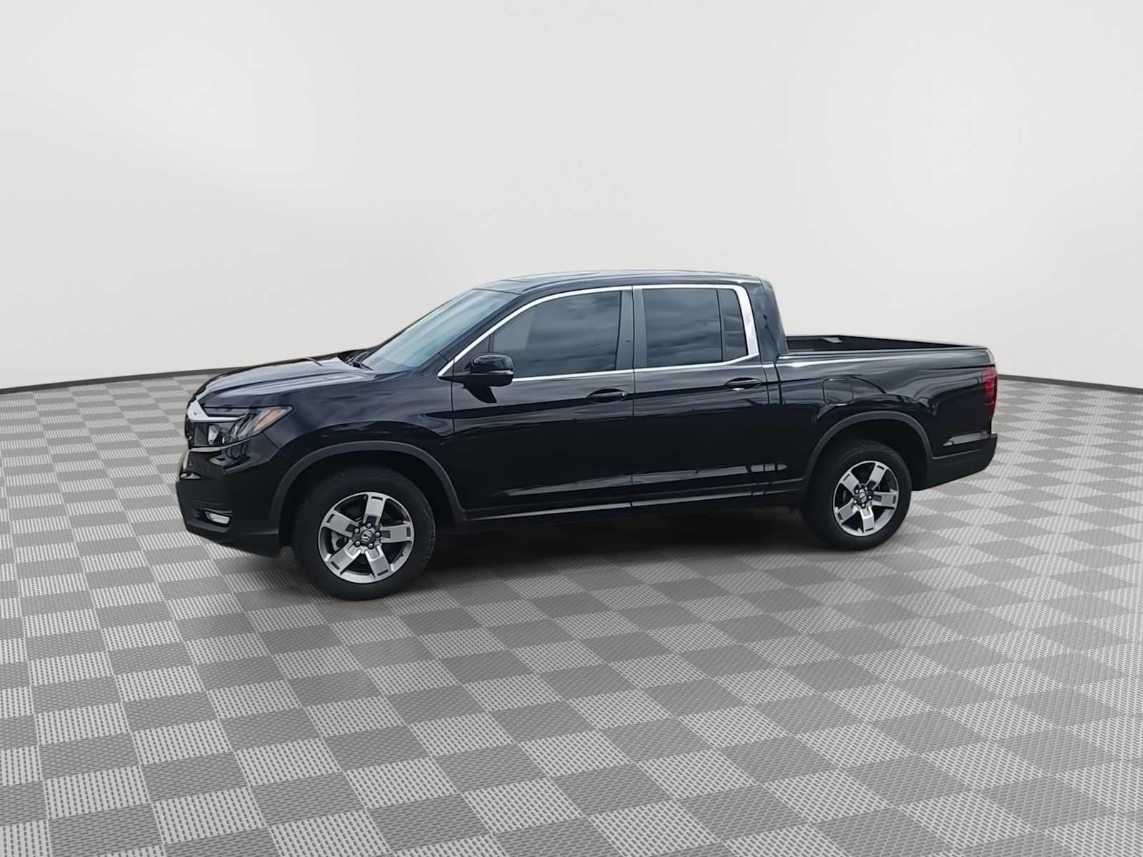 Certified 2024 Honda Ridgeline RTL image 4