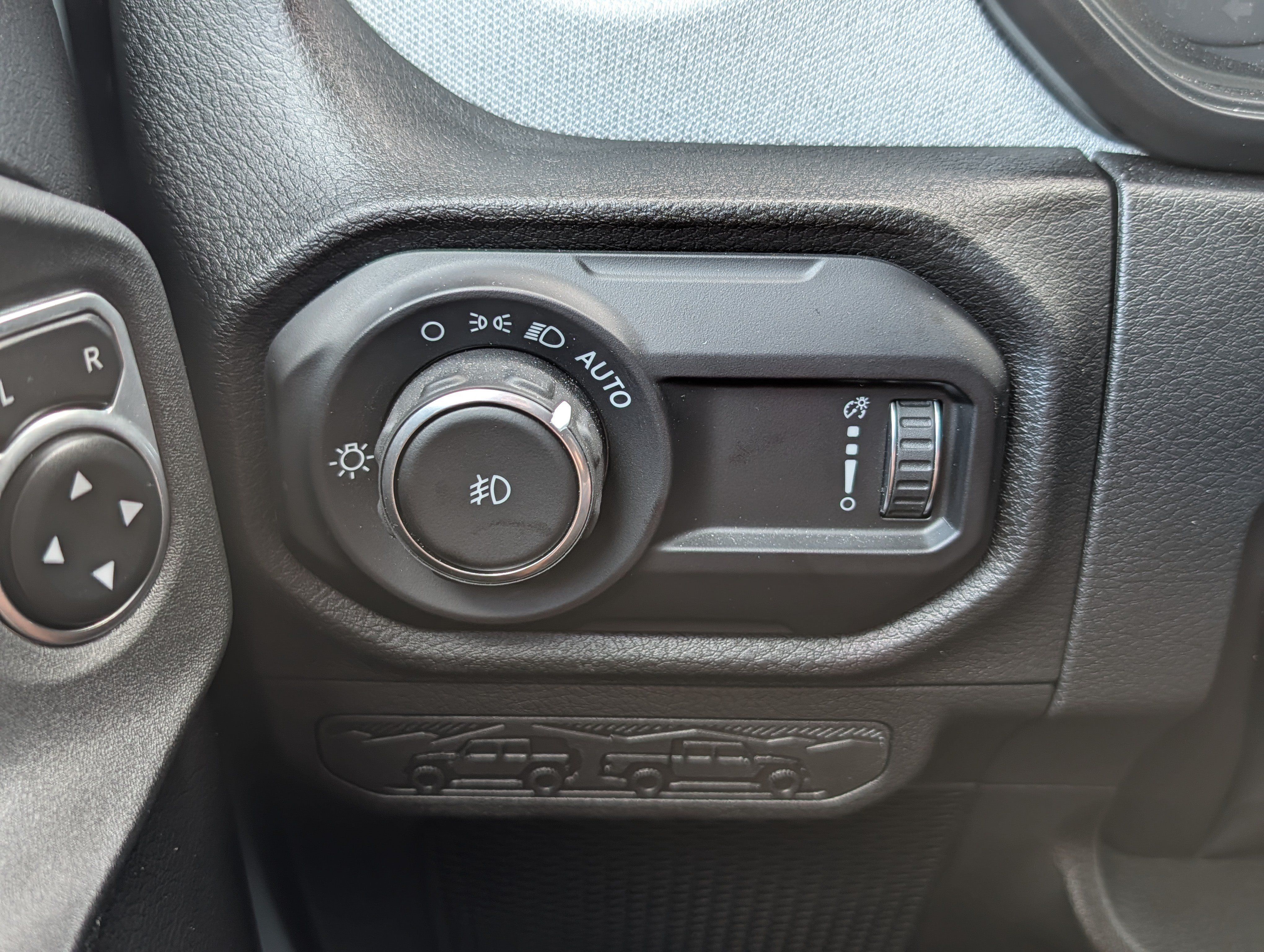 Used 2025 Jeep Wrangler Unlimited Sport AWD/4WD image 26
