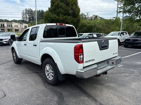 Used 2019 Nissan Frontier SV AWD/4WD image 3