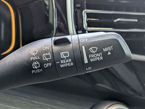 Used 2022 Jeep Wagoneer Series III w/ Premium Group I AWD/4WD image 21