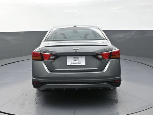 Used 2024 Nissan Altima 2.5 SV FWD image 8