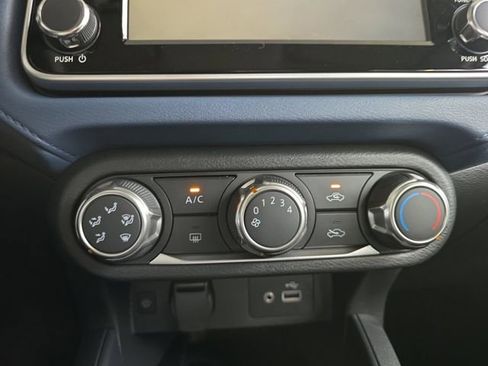 New 2025 Nissan Versa SV image 4