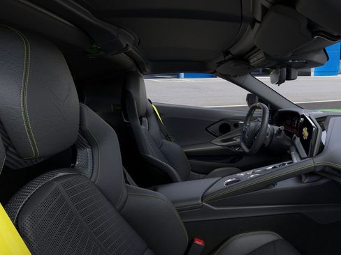 New 2026 Chevrolet Corvette Stingray Preferred Cpe w/ Z51 Performance Package RWD image 24