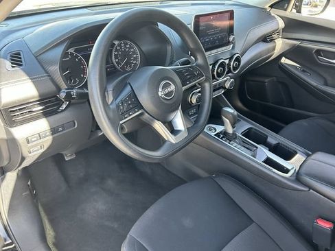 Used 2025 Nissan Sentra SV FWD image 19