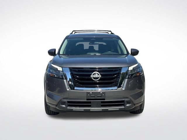 Used 2023 Nissan Pathfinder SV AWD/4WD image 9