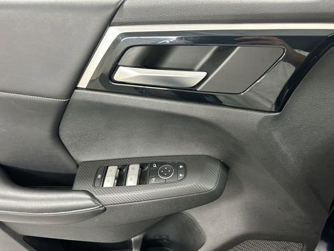 Used 2022 Mitsubishi Outlander SE AWD/4WD image 11