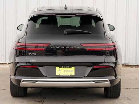 Used 2024 Genesis Electrified GV70 Advanced image 56