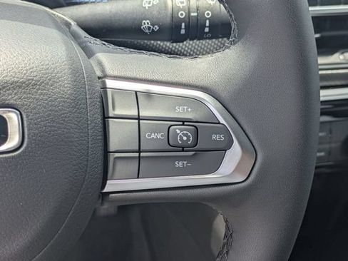New 2026 Jeep Compass Latitude AWD/4WD image 18