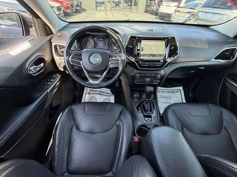 Used 2019 Jeep Cherokee Limited AWD/4WD image 15