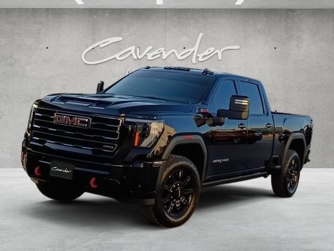 Used 2025 GMC Sierra 2500 AT4 w/ AT4 Premium Plus Package AWD/4WD image 1