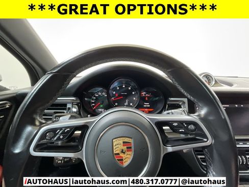 Used 2021 Porsche Macan image 20