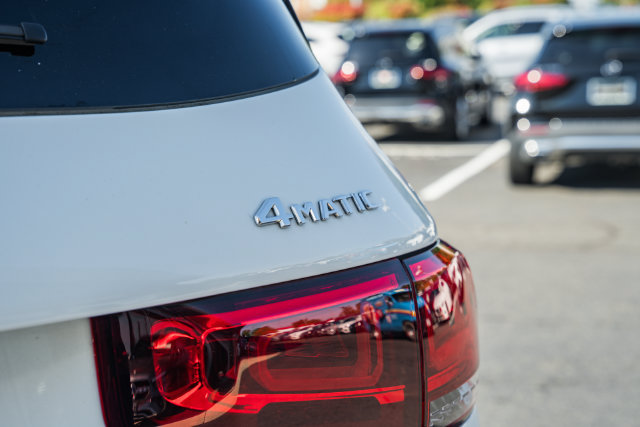 Certified 2023 Mercedes-Benz GLB 250 4MATIC w/ Premium Package image 8