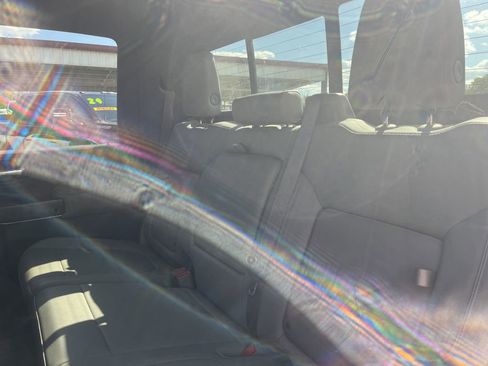 Used 2022 GMC Sierra 3500 SLT w/ SLT Premium Package image 19