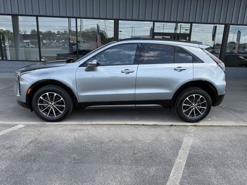 Used 2024 Cadillac XT4 Sport FWD image 7