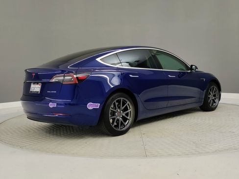 Used 2018 Tesla Model 3 Long Range image 7