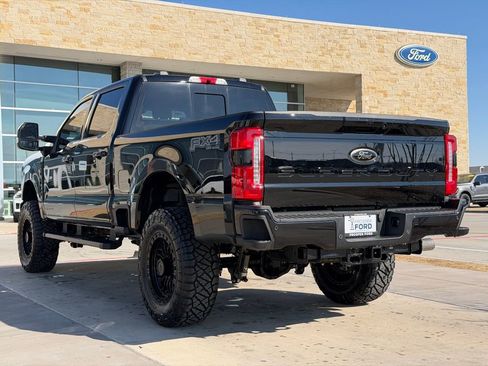 New 2026 Ford F250 Lariat w/ Black Appearance Package image 37