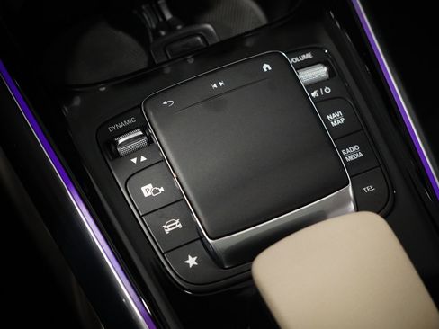 Certified 2023 Mercedes-Benz GLA 250 4MATIC image 27