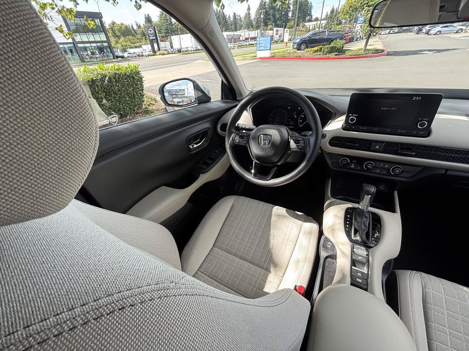 Used 2025 Honda HR-V LX image 16