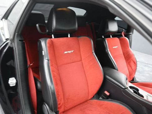 Used 2016 Dodge Challenger SRT Hellcat image 27