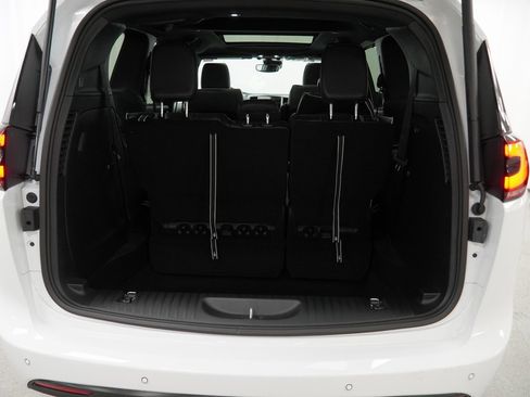 New 2026 Chrysler Pacifica Limited image 30