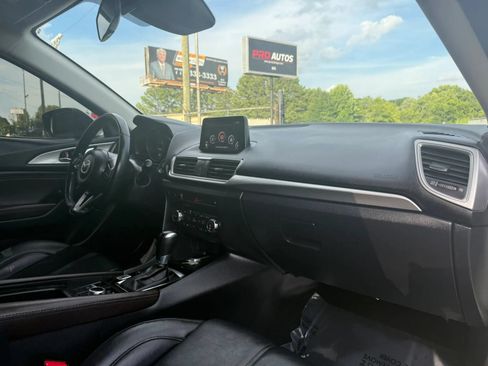 Used 2017 MAZDA MAZDA3 Touring FWD image 22