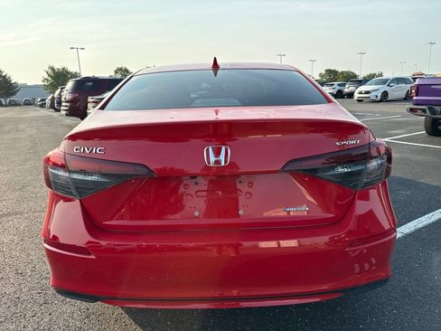 Used 2025 Honda Civic Sport Touring image 10