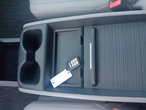 Used 2023 Honda Odyssey EX-L image 23