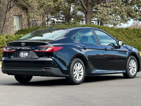 Used 2025 Toyota Camry LE FWD image 4