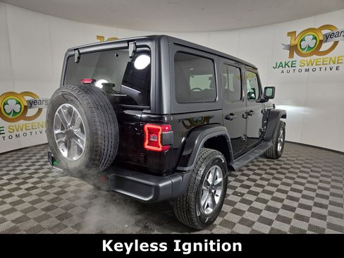 Used 2022 Jeep Wrangler Unlimited Sahara w/ LED Lighting Group image 9