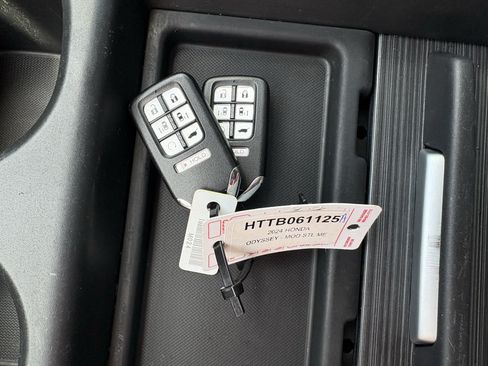 Certified 2024 Honda Odyssey EX-L image 35