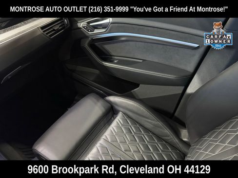 Used 2022 Audi e-tron S Premium Plus image 42