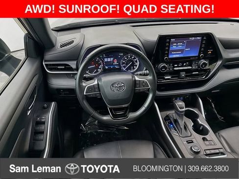 Used 2022 Toyota Highlander XSE image 22