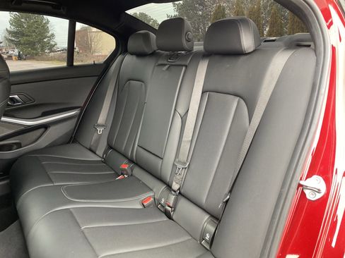 Used 2025 BMW M340i w/ Premium Package image 9