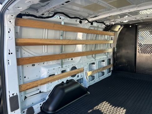 Used 2024 Ford Transit 250 Low Roof w/ Exterior Upgrade Package image 27
