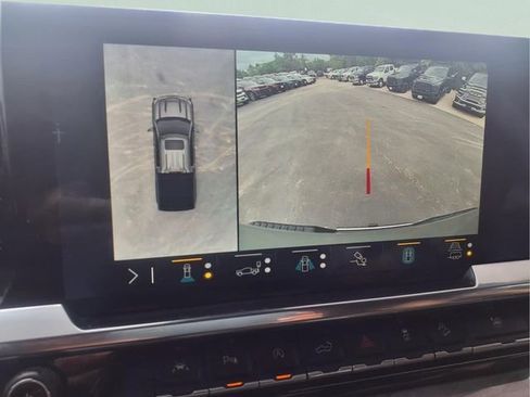 Used 2023 Chevrolet Silverado 1500 LTZ AWD/4WD image 22